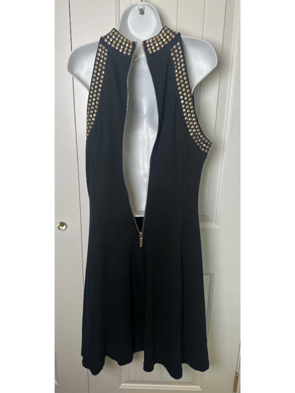 Designer Carmen Marc Valvo black sleeveless dress, Large - Picture 4 of 7
